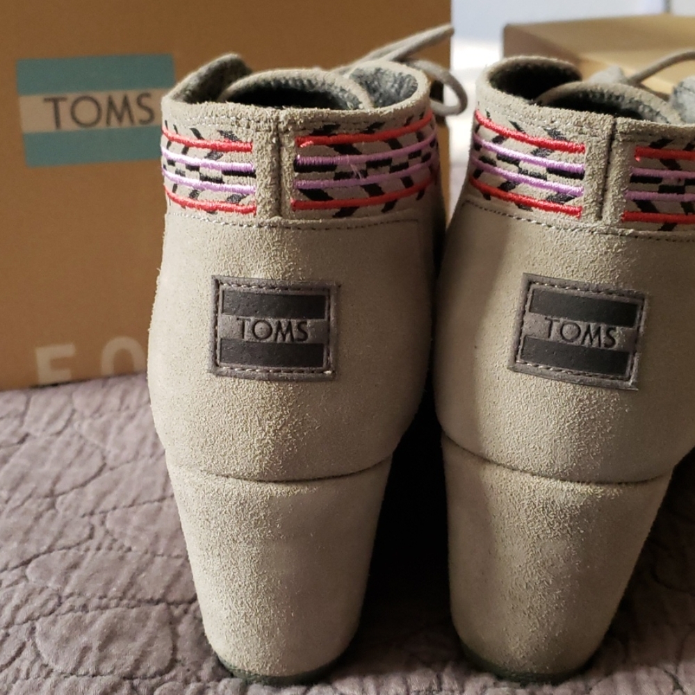 Grey Tom's wedge booties size 9